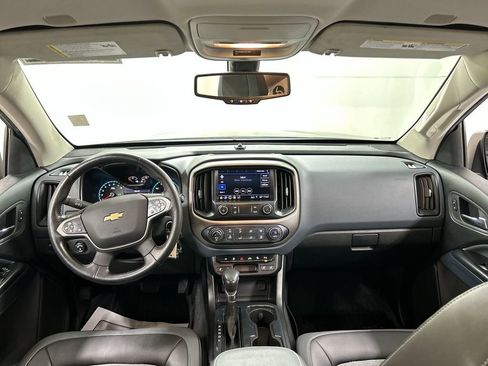 Used 2022 Chevrolet Colorado Z71 w/ Trail Boss Package AWD/4WD image 18