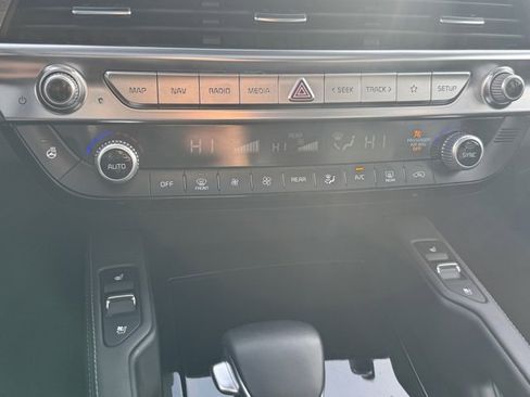 Used 2021 Kia Telluride EX w/ EX Premium Package image 15