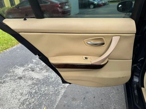 Used 2009 BMW 328i Sedan RWD image 22