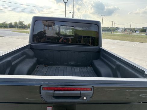 Used 2020 Jeep Gladiator Rubicon w/ Trailer Tow Package image 19