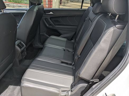 Certified 2023 Volkswagen Tiguan SE R-Line FWD image 23