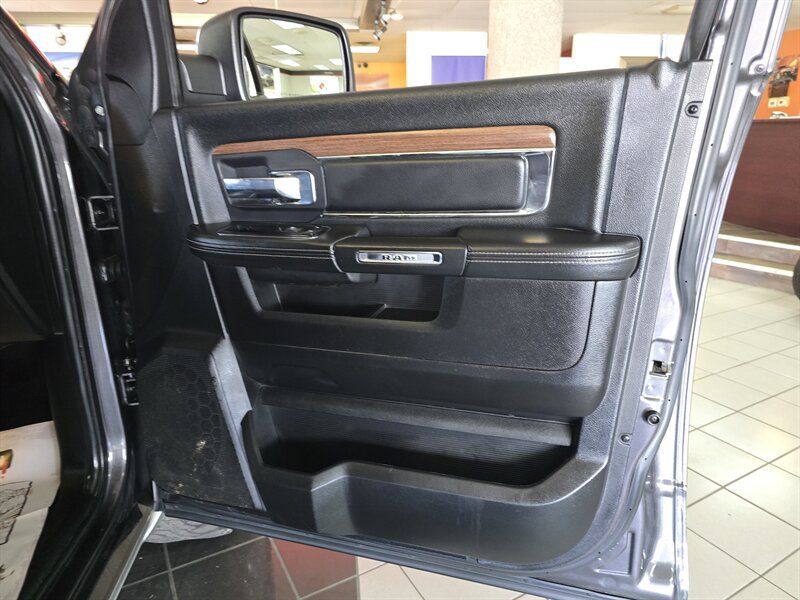 Used 2015 RAM 1500 Laramie w/ Convenience Group AWD/4WD image 13
