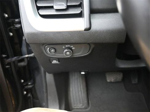 Used 2018 GMC Terrain SLE w/ Infotainment Package I image 33