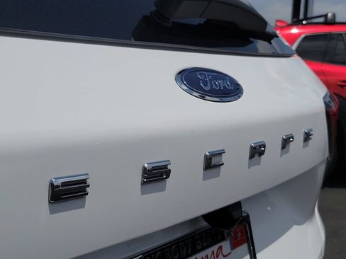 Used 2023 Ford Escape Active w/ Tech Pack #1 AWD/4WD image 27