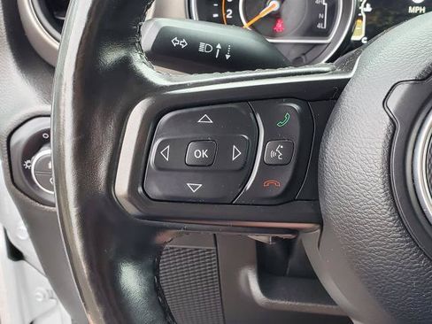 Used 2022 Jeep Gladiator Sport AWD/4WD image 11