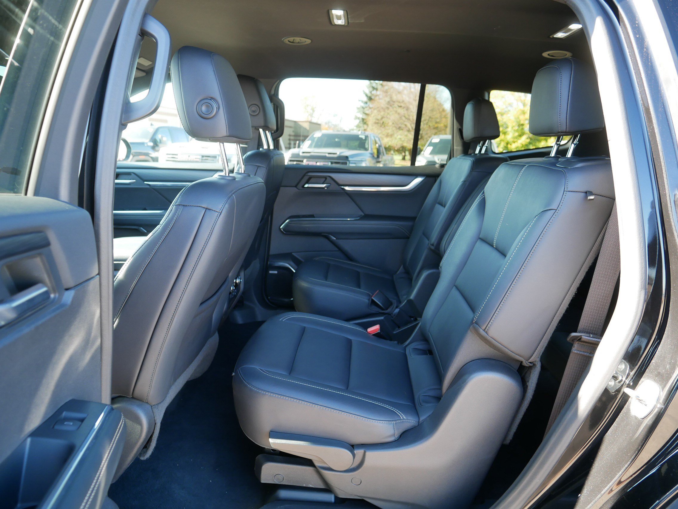 Used 2024 GMC Acadia Elevation AWD/4WD image 34