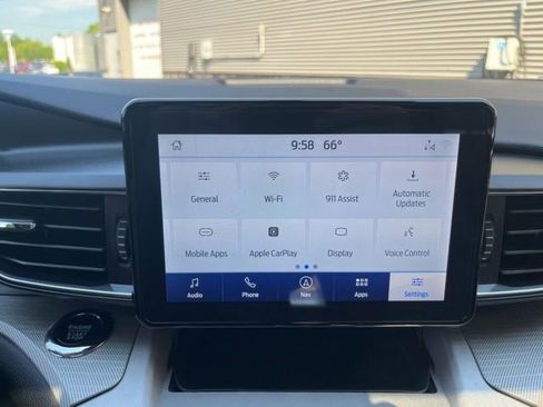 Used 2023 Ford Explorer XLT w/ Equipment Group 202A AWD/4WD image 58