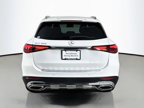 Used 2024 Mercedes-Benz GLC 300 image 6