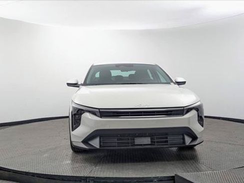 Used 2025 Kia K4 FWD image 12