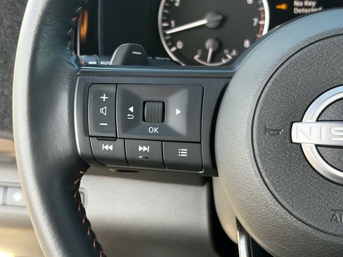 Used 2024 Nissan Pathfinder Rock Creek AWD/4WD image 17