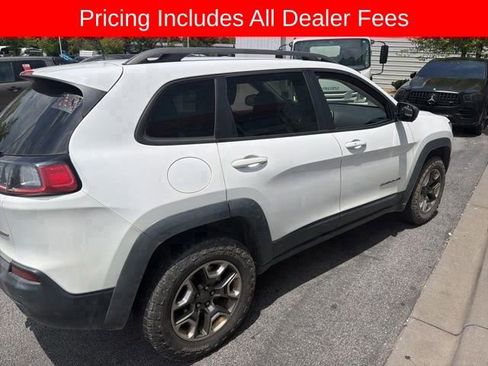 Used 2019 Jeep Cherokee Trailhawk w/ Comfort/Convenience Group AWD/4WD image 21