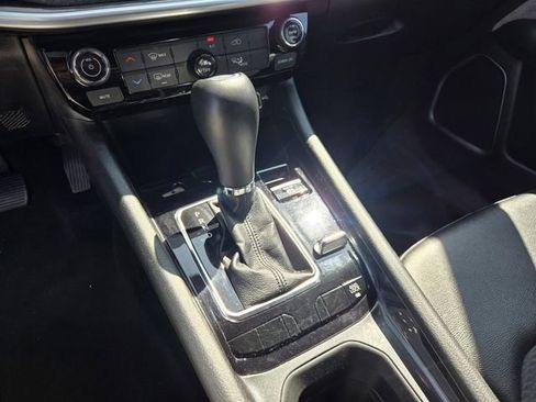 Used 2024 Jeep Compass Latitude image 18