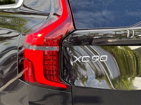 New 2026 Volvo XC90 T8 Plus image 27