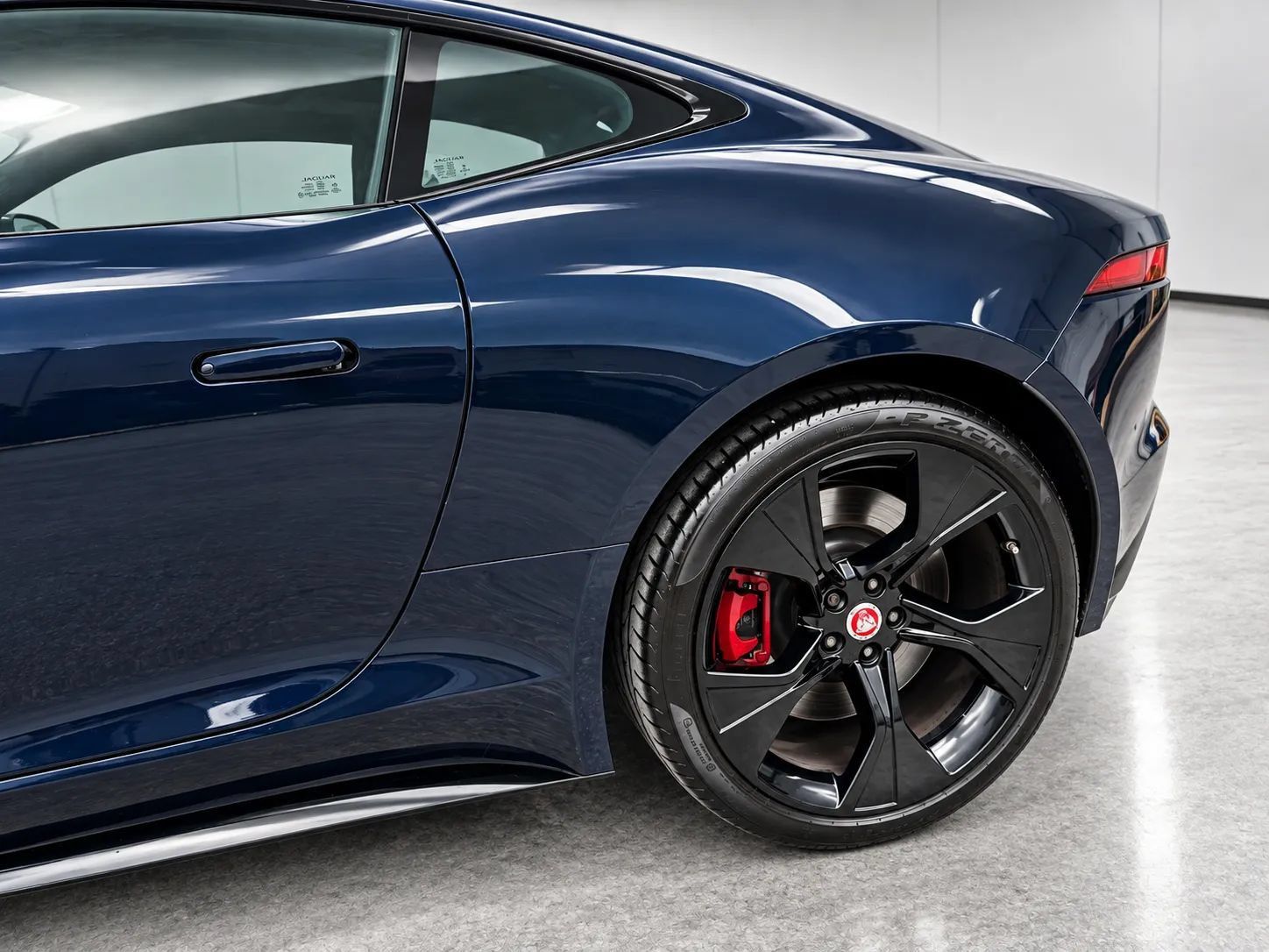 Used 2023 Jaguar F-TYPE R-Dynamic AWD/4WD image 21