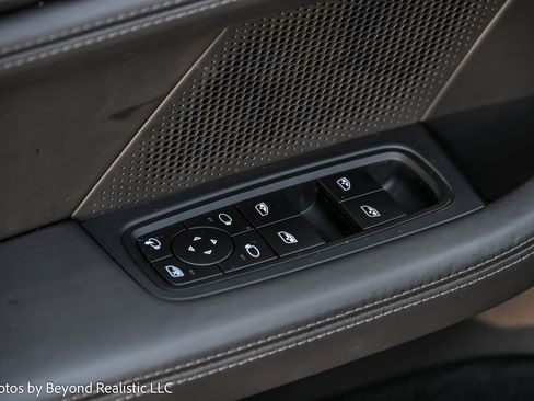 Used 2024 Porsche Taycan Turbo image 21