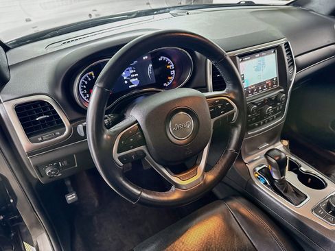 Used 2018 Jeep Grand Cherokee Limited w/ Luxury Group II image 24