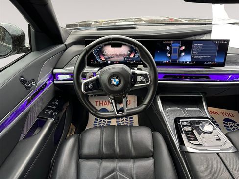 Used 2023 BMW 760i xDrive w/ Executive Package image 12