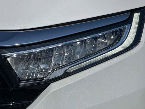 Certified 2024 Honda Odyssey Touring image 10