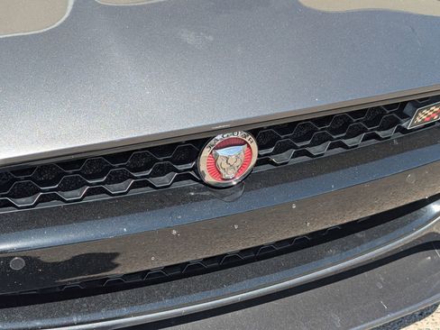 Used 2020 Jaguar F-TYPE Checkered Flag image 9