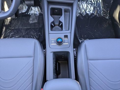 New 2026 Volkswagen Tiguan SE FWD image 21