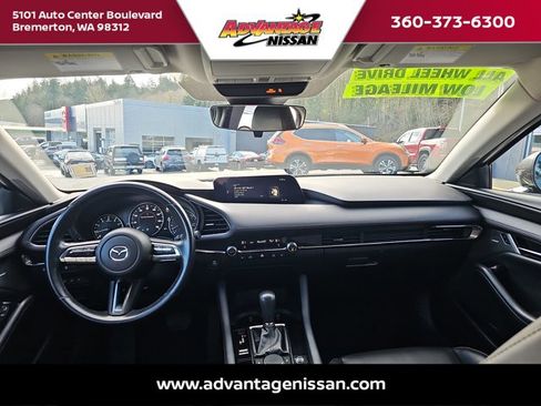 Used 2022 MAZDA MAZDA3 s image 24