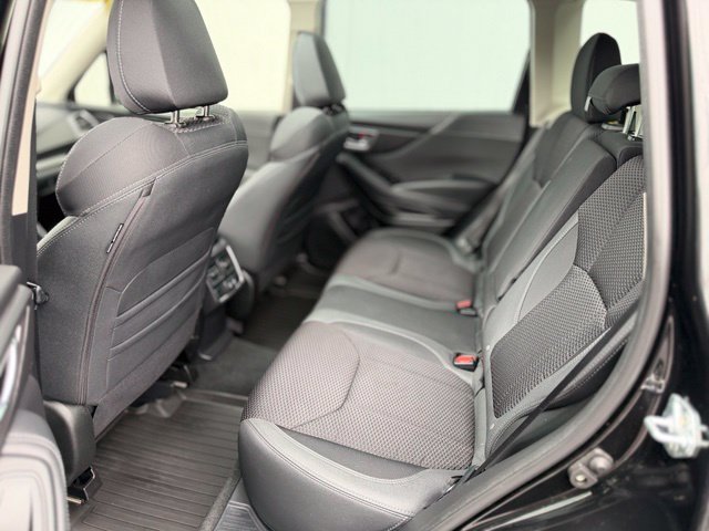 Used 2023 Subaru Forester Premium AWD/4WD image 21