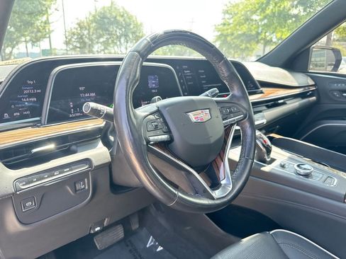 Used 2022 Cadillac Escalade ESV Premium Luxury AWD/4WD image 20
