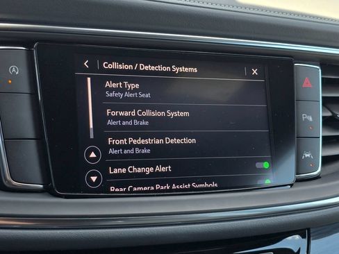 Certified 2023 Buick Enclave Essence FWD image 39