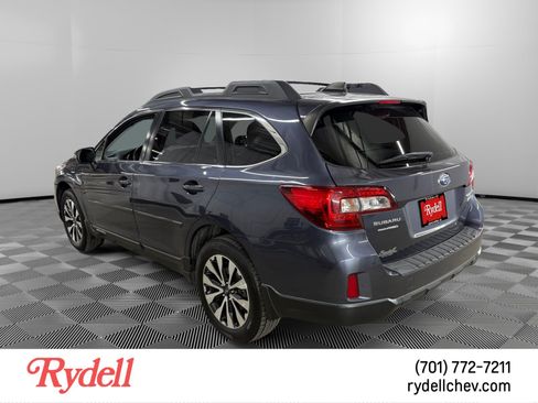 Used 2017 Subaru Outback 2.5i Limited w/ Popular Package #5 AWD/4WD image 3