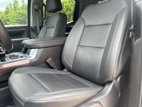 Used 2025 Chevrolet Silverado 1500 RST AWD/4WD image 14
