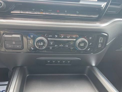 Used 2025 Chevrolet Silverado 2500 LTZ w/ LTZ Plus Package AWD/4WD image 27