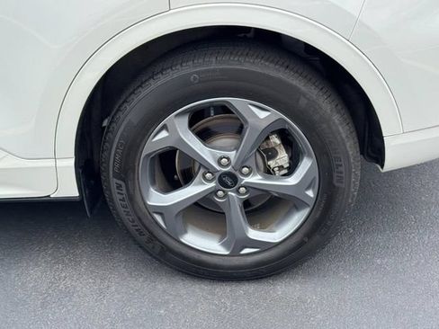 Used 2024 Ford Escape ST-Line w/ Tech Pack #1 AWD/4WD image 7