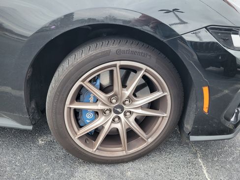 Used 2024 Ford Mustang GT Premium image 7