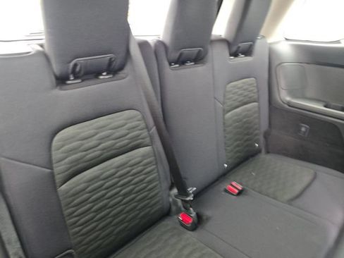 Used 2025 Nissan Pathfinder SV w/ SV Premium Package AWD/4WD image 12