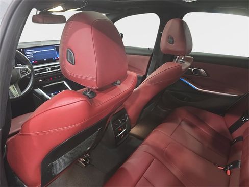 Used 2023 BMW 330i Sedan w/ M Sport Package image 11