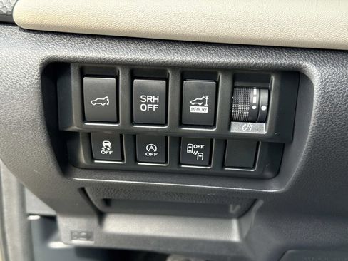 Used 2023 Subaru Forester Limited AWD/4WD image 46
