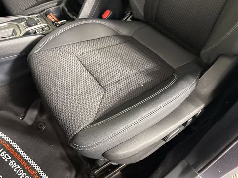 Used 2022 Subaru Forester Premium image 11
