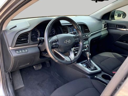 Used 2020 Hyundai Elantra Value Edition w/ Cargo Package (C1) FWD image 17