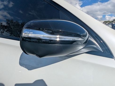 Certified 2025 Mercedes-Benz GLE 450e 4MATIC image 25