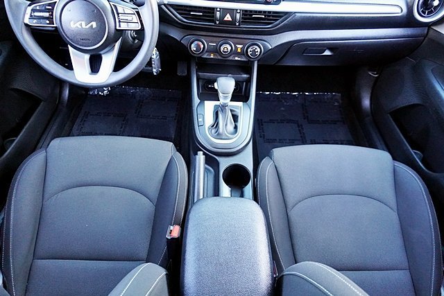 Used 2023 Kia Forte LXS w/ LXS Technology Package FWD image 28