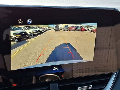 Used 2025 Chevrolet Equinox LT image 21