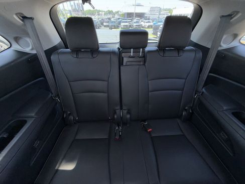 Used 2019 Honda Pilot Touring image 26