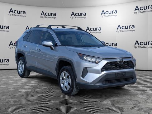 Used 2020 Toyota RAV4 LE image 1