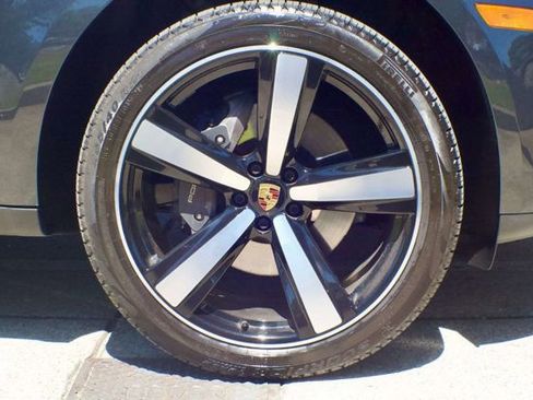 Used 2023 Porsche Macan AWD/4WD image 57