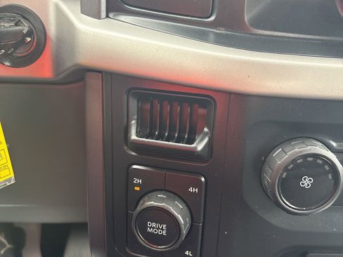 Used 2022 Ford F150 XLT image 37