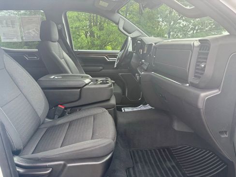 Used 2023 Chevrolet Silverado 1500 LT AWD/4WD image 20