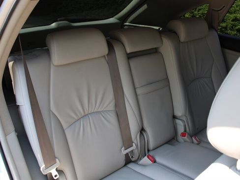 Used 2005 Lexus RX 330 AWD w/ Premium Plus Pkg image 6