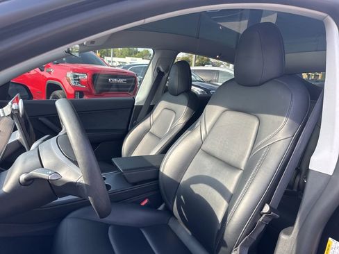 Used 2022 Tesla Model Y Performance AWD/4WD image 14
