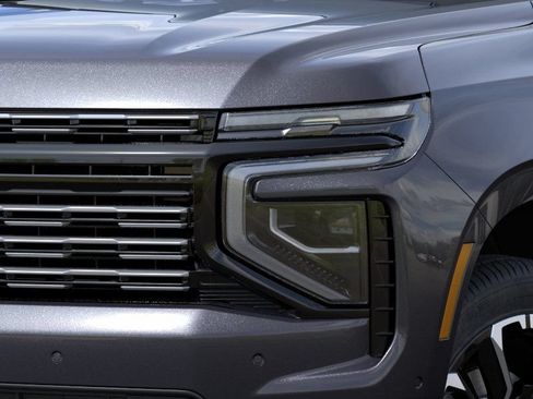 New 2026 Chevrolet Suburban High Country AWD/4WD image 10
