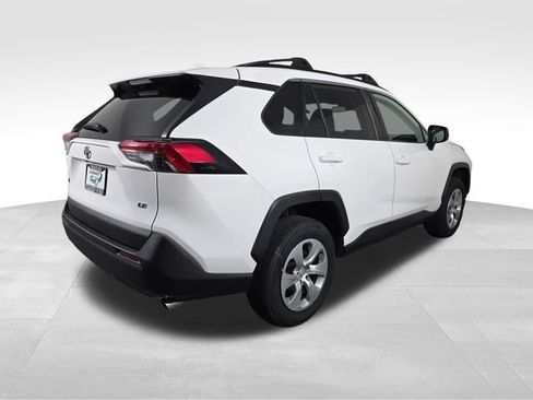 Used 2021 Toyota RAV4 LE w/ Carpet Mat Package (TMS) FWD image 7